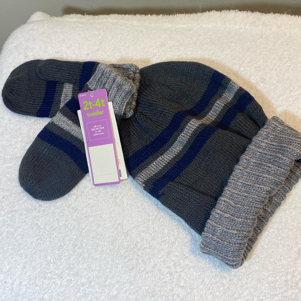 Carter Boys hat and mittens